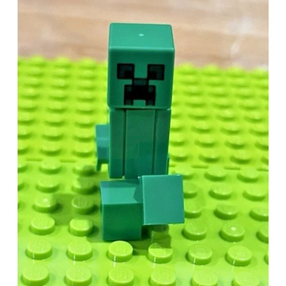LEGO Minifigure Creeper Minecraft Minifigure min012 Retired Fast Shipping - Picture 2 of 7